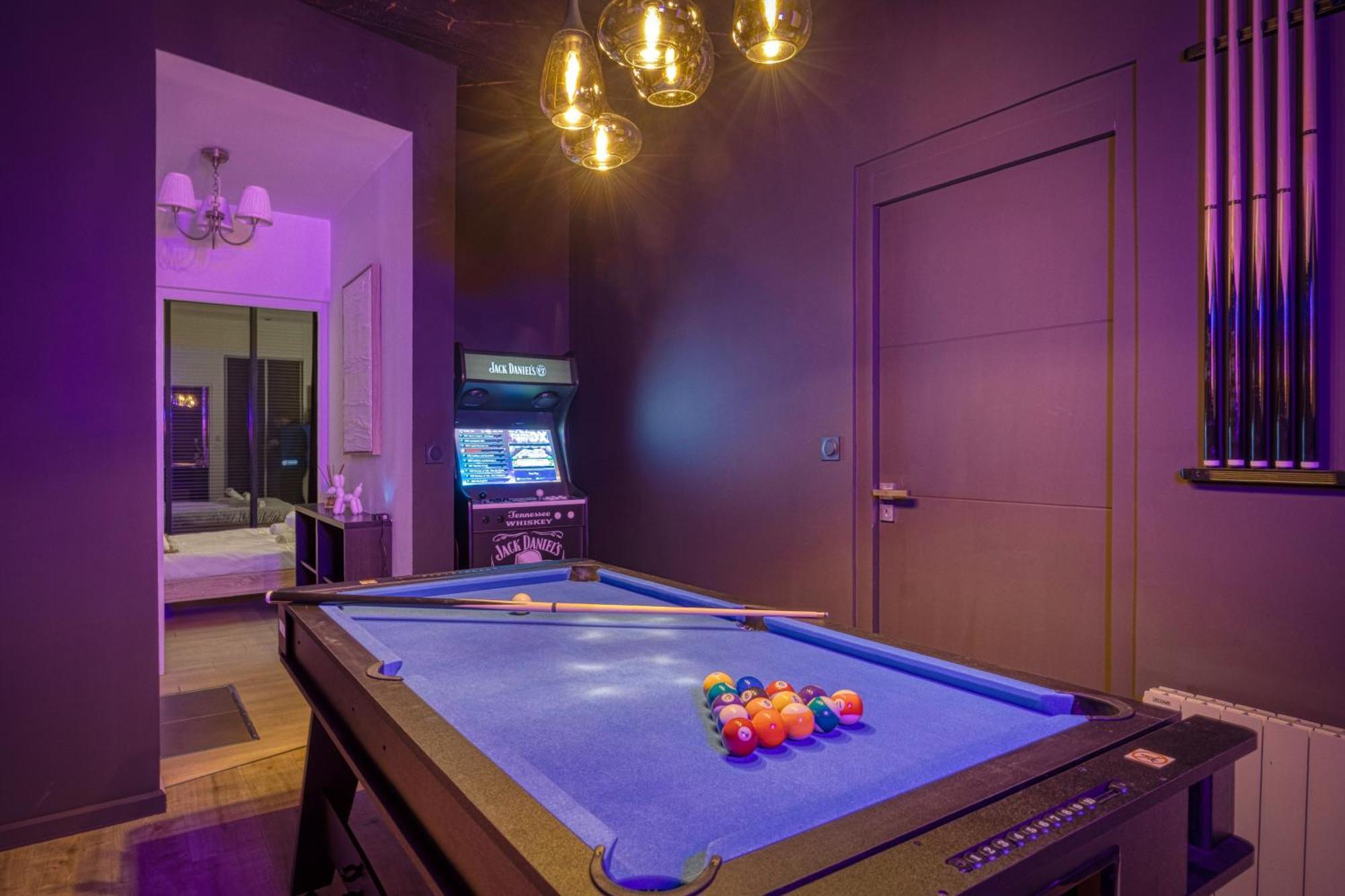 La Villa - Piscine / Karaoke / Jeux Fontaine  Eksteriør bilde